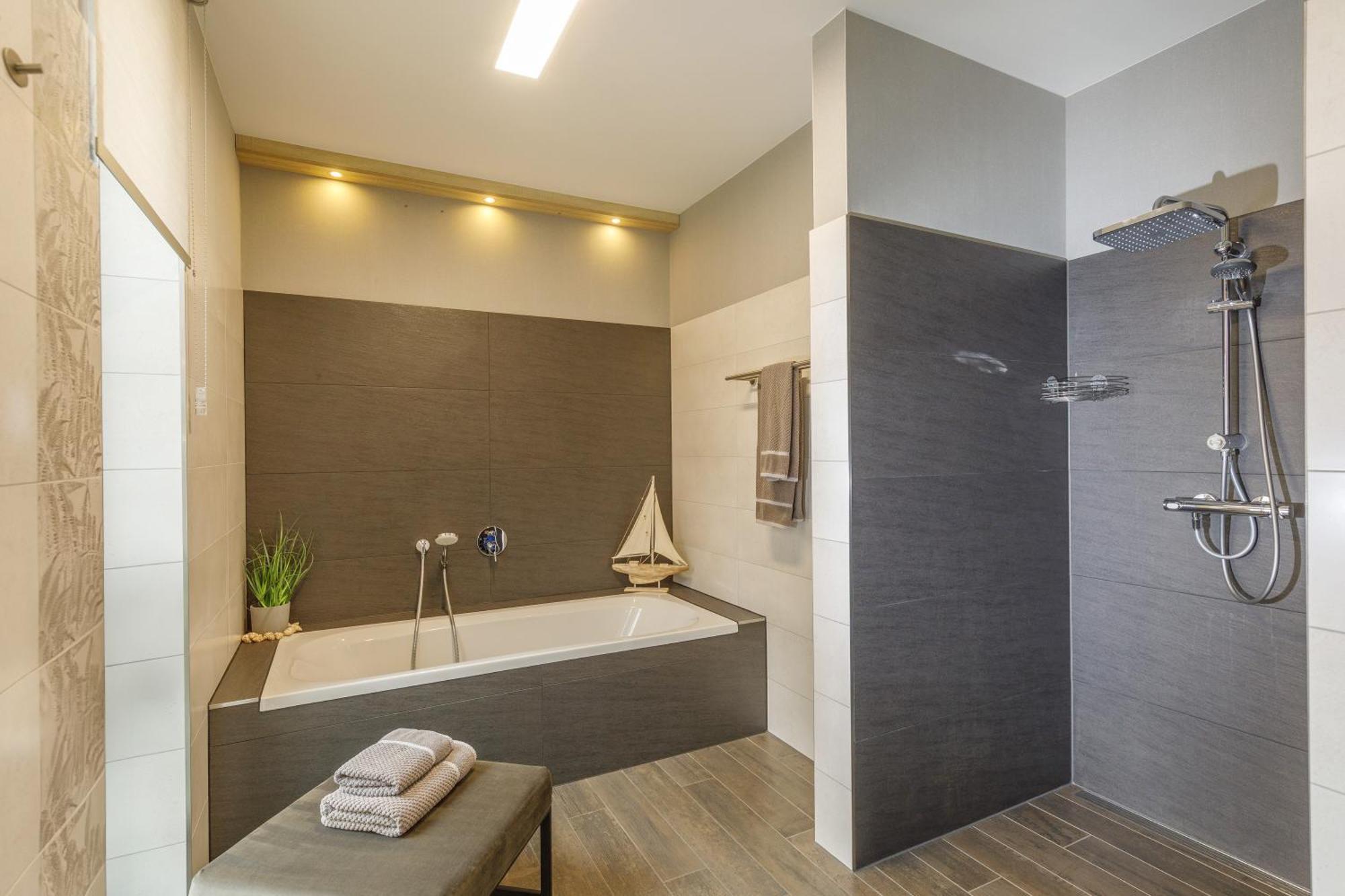 Monopol Apartments แวร์นิกโกโรเดอ ภายนอก รูปภาพ